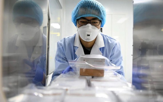 Trung Quốc phát hiện biến thể "bất thường" của virus corona