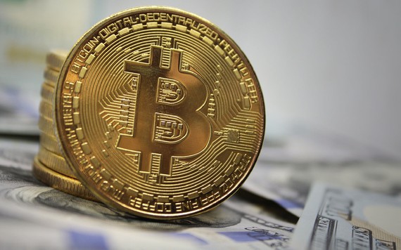 Bitcoin lên ngưỡng 10.000 USD, tiếp tục chinh phục mức 12.000 USD