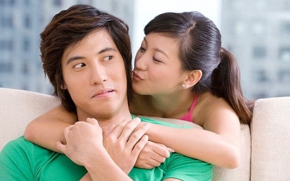 10 điều thú vị để nhận biết một chàng trai đang yêu