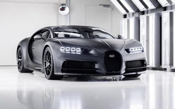 Bugatti Chiron thứ 250 xuất xưởng với màu sơn carbon lôi cuốn