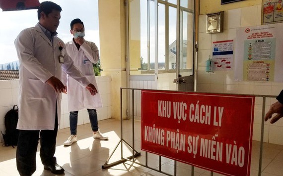 Ngày đầu tiên nhập học trở lại, một học sinh bị sốt khiến cả lớp phải nghỉ học