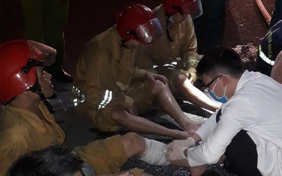 33 cảnh sát PCCC bị thương khi chữa cháy trong khu chế xuất Tân Thuận