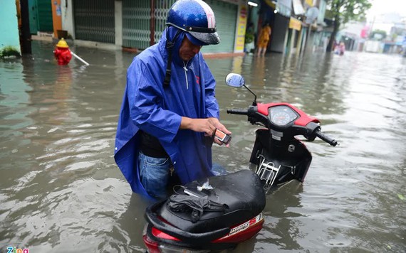 Những con đường 'đến hẹn lại ngập' ở Sài Gòn