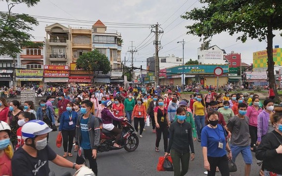 Công nhân PouYuen Việt Nam ngừng việc được hưởng lương tối thiểu vùng
