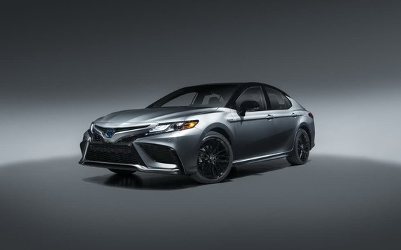 Toyota Camry 2021 ra mắt công nghệ an toàn mới