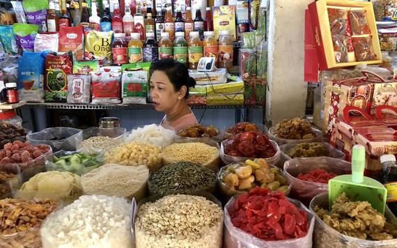 Nguyên liệu bánh Trung thu ở Sài Gòn: Đa dạng, giá cả chấp nhận được!