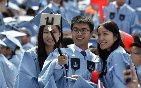 Hơn 1.000 du học sinh, chuyên gia Trung Quốc tại Mỹ bị thu hồi thị thực