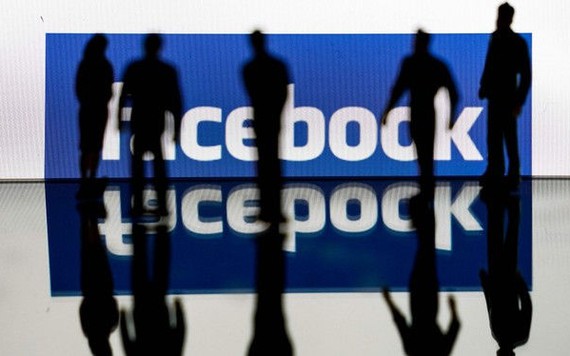 Thái Lan lần đầu tiên thực thi hành động pháp lý đối với Facebook, Twitter