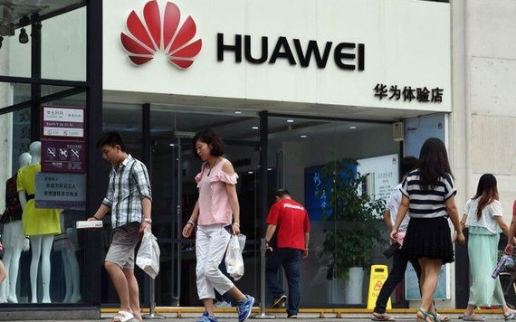 Dịch COVID-19 và sức ép của Mỹ khiến doanh thu 9 tháng đầu năm của Huawei ảm đạm