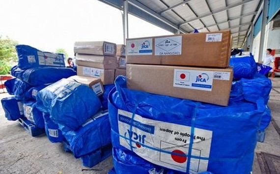 Mỹ, Nhật và Hàn Quốc viện trợ cho nạn nhân lũ lụt ở miền Trung