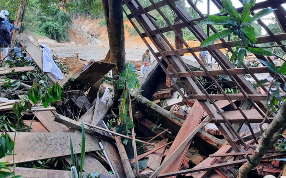 Toàn cảnh cứu hộ tại điểm sạt lở núi ở Trà Leng khiến 53 người bị vùi lấp
