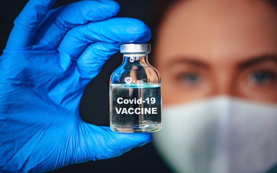 Nga chuẩn bị tiêm ngừa vaccine COVID-19, Mỹ sẽ phân phối vaccine vào tháng 12