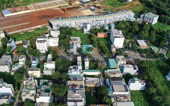 TP.HCM yêu cầu huyện Hóc Môn xử lý hơn 1.300 vụ sai phạm về đất đai còn tồn đọng