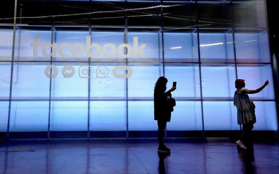 Facebook chi gần 1 tỉ USD mua lại start-up chuyên về quản lý quan hệ khách hàng