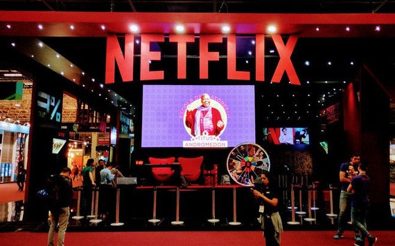 Netflix bị kiện vì 'săn trộm' nhân sự của đối thủ
