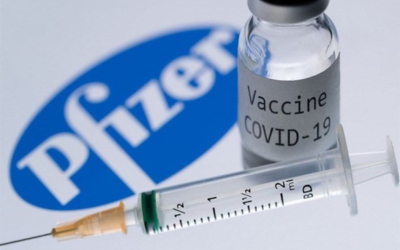 Vaccine của Pfizer Inc. và BioNTech được FDA 'bật đèn xanh'