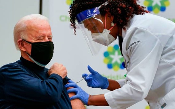 Tổng thống đắc cử Mỹ được tiêm vaccine COVID-19, khuyến khích người Mỹ tiêm chủng