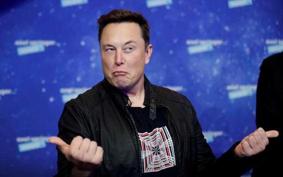 Elon Musk tính chuyển đổi tiền mặt của Tesla thành Bitcoin