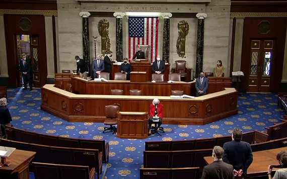 Hạ viện Mỹ thông qua Nghị quyết hối thúc phó Tổng thống Pence phế truất ông Trump