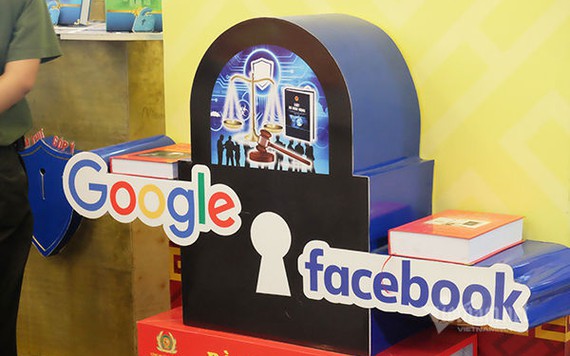 Việt Nam cần làm gì để quản lý các thế lực công nghệ số Google, Facebook?