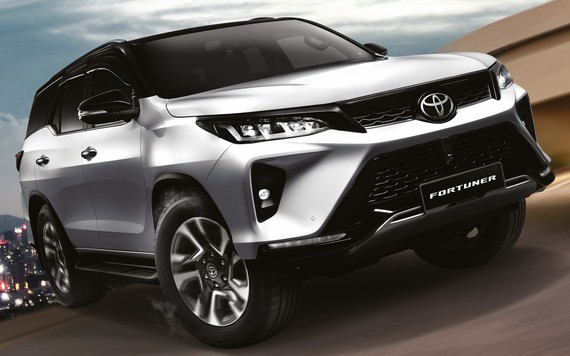 Toyota Fortuner 2021 có giá từ 41.400 USD tại Malaysia