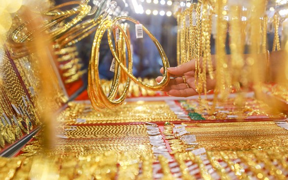Giá vàng trong nước cao hơn thế giới gần 7 triệu đồng