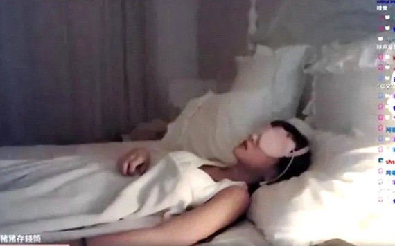 Nữ streamer Đài Loan kiếm 3.000 USD từ việc livestream ngủ trong 5 giờ