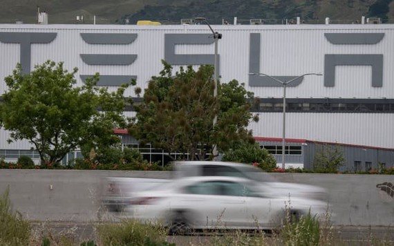 Hỏa hoạn tại nhà máy sản xuất ôtô điện của Tesla, California