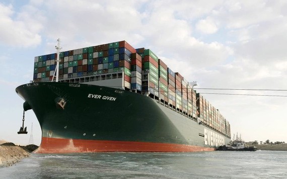 Khủng hoảng Suez tạo ra kẻ thắng đậm, người thua đau trong chuỗi cung ứng toàn cầu