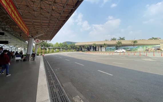 Hãng xe công nghệ đầu tiên được đón khách ở làn mặt đất sân bay Tân Sơn Nhất