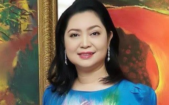 Phùng Thị Thu Thủy, nữ tướng không ngại 'trồng cây cho người hái quả'