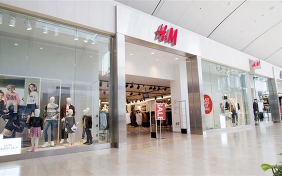 Bị cộng đồng mạng kêu gọi tẩy chay, đại diện H&M Việt Nam nói gì?