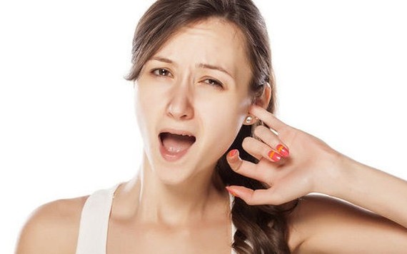 Ngứa tai liên tục bị bệnh gì?