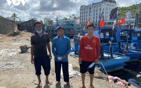 Phát hiện 11 người nhập cảnh trái phép trên biển về từ Campuchia 