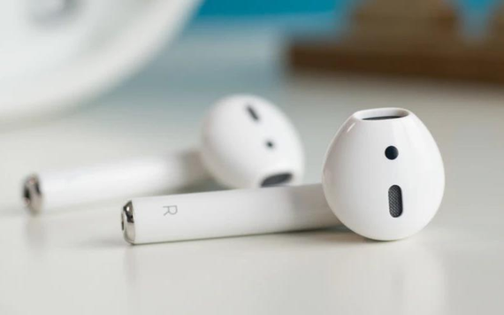 Mỹ thu giữ lô hàng AirPod giả  trị giá hơn 7 triệu USD