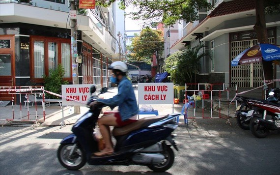 TP.HCM tìm người từng đến 11 địa điểm ở quận Tân Phú