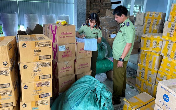 Bình Thuận phát hiện kho hàng nghi nhập lậu với số lượng lớn