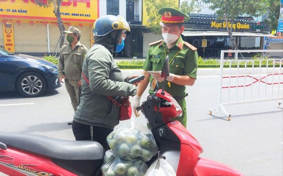 Từ 12h ngày 30/7, Đà Nẵng áp dụng biện pháp phòng chống dịch mới