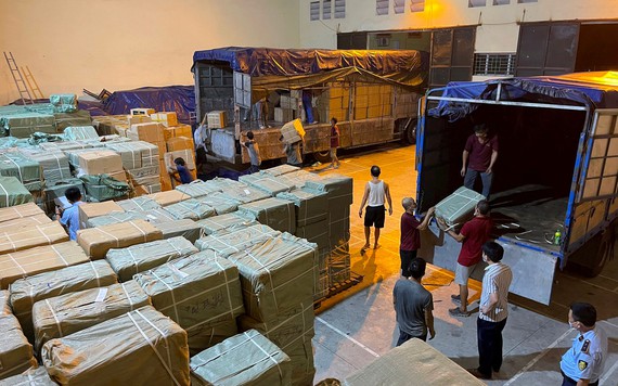 Phát hiện một kho chứa gần 50 tấn hàng nghi giả tại Bắc Ninh 