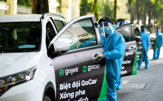 Gojek, Grab cùng ra mắt dịch vụ gọi ô tô miễn phí cho nhân viên y tế và người khỏi bệnh COVID-19
