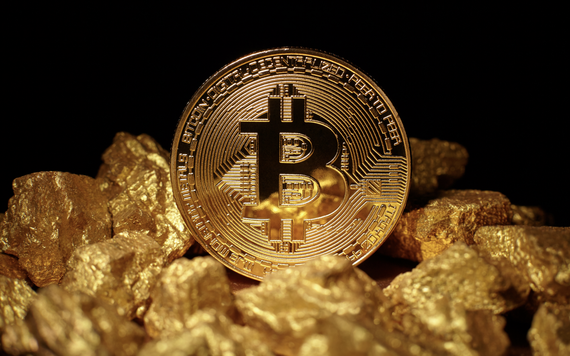 Sự biến động của Bitcoin sẽ khiến các nhà đầu tư quay trở lại với vàng