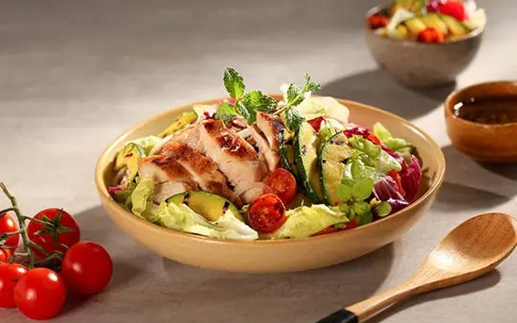 Món ngon mỗi ngày: Salad bí đỏ

