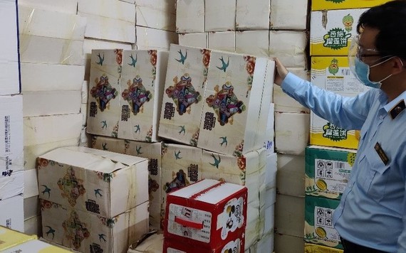 Đà Nẵng thu giữ hơn 43.000 bánh trung thu Trung Quốc