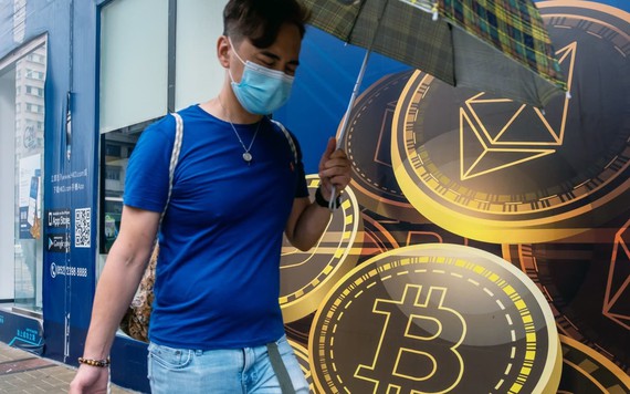 Bitcoin và ether trượt giá khi ngân hàng trung ương Trung Quốc đàn áp giao dịch tiền điện tử