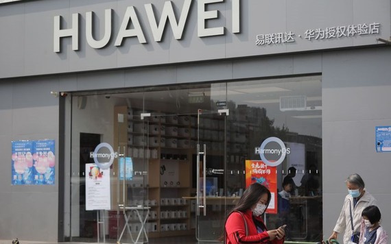 Doanh thu Huawei tiếp tục giảm mạnh vì lệnh trừng phạt của Mỹ