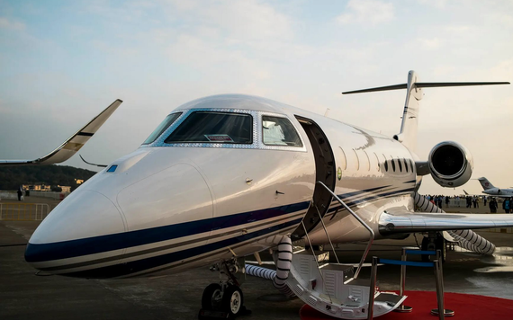 Evergrande bán 2 máy bay với giá hơn 50 triệu USD để trả nợ