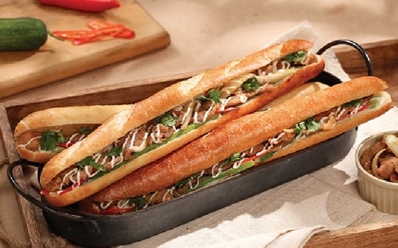 Món ngon mỗi ngày: Bánh mì que xốt thịt cay Mayo
