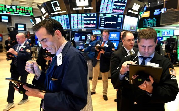 Nasdaq kết thúc tuần đầu tiên của năm mới ở mức thấp nhất kể từ tháng 2/2021