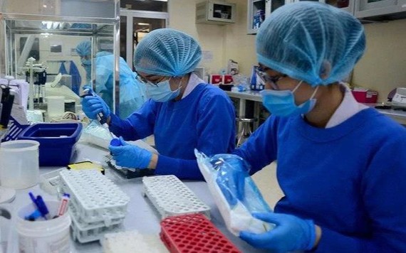 Cả nước có thêm 15.959 ca dương tính COVID-19 trong ngày 19/1