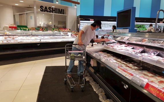 Giá thịt heo tăng do sức tiêu thụ cuối năm cao